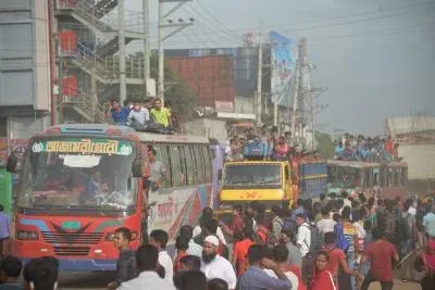 Bangladesh gas crisis cripples Dhaka transport, kitchens since July 21 FSRU fire