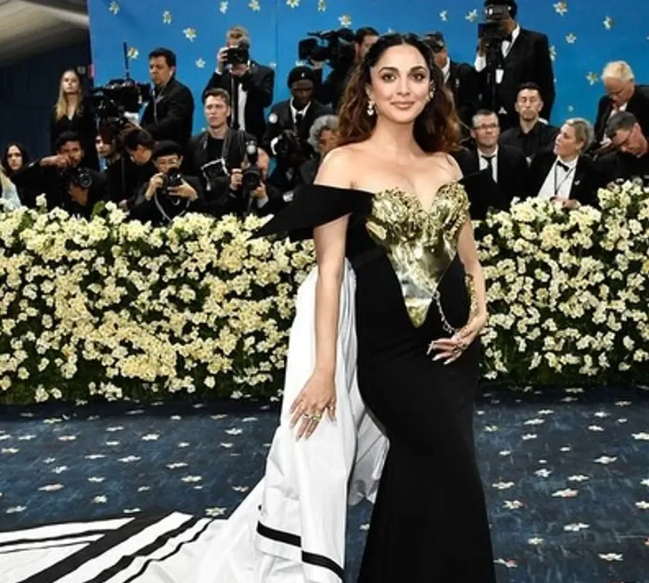 Did Kiara Advani Just Share Adorable Customised Items for Her Baby?