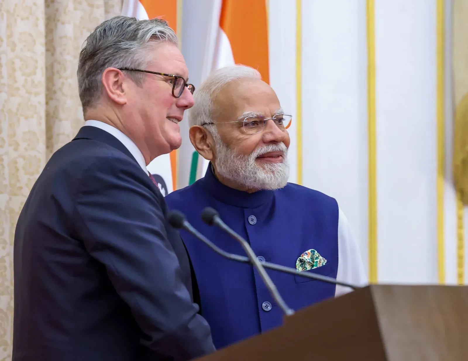 भारत-यूके एफटीए लागू: 99% भारतीय निर्यात पर जीरो टैरिफ, दोनों देशों की GDP में ₹5 अरब पाउंड की बढ़त संभव