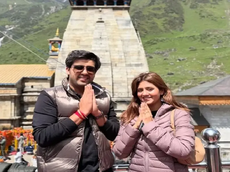 क्या अंजलि अरोड़ा के मंगेतर पर फर्जी स्टीकर लगाने का आरोप सही है?