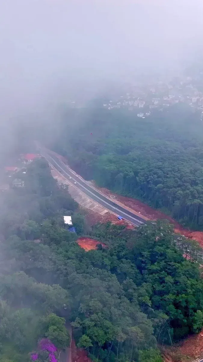 Gadkari Flags Stronger Road Links for Meghalaya