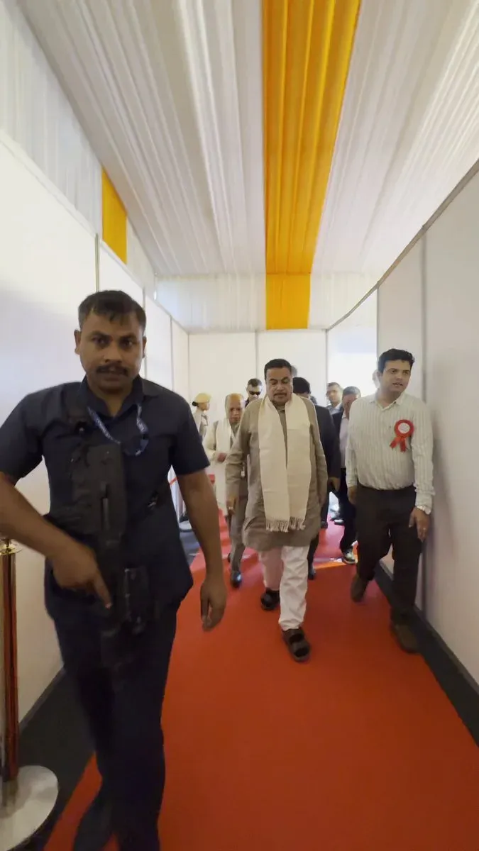Gadkari lays foundation for 6 NH projects worth ₹3,214 cr in Meghalaya