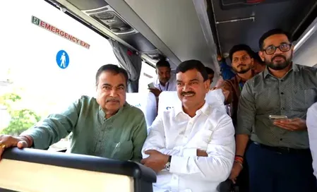 गडकरी ने संत तुकाराम पालखी मार्ग का निरीक्षण किया, ₹4,416 करोड़ का ग्रीन हाईवे दिसंबर तक होगा तैयार