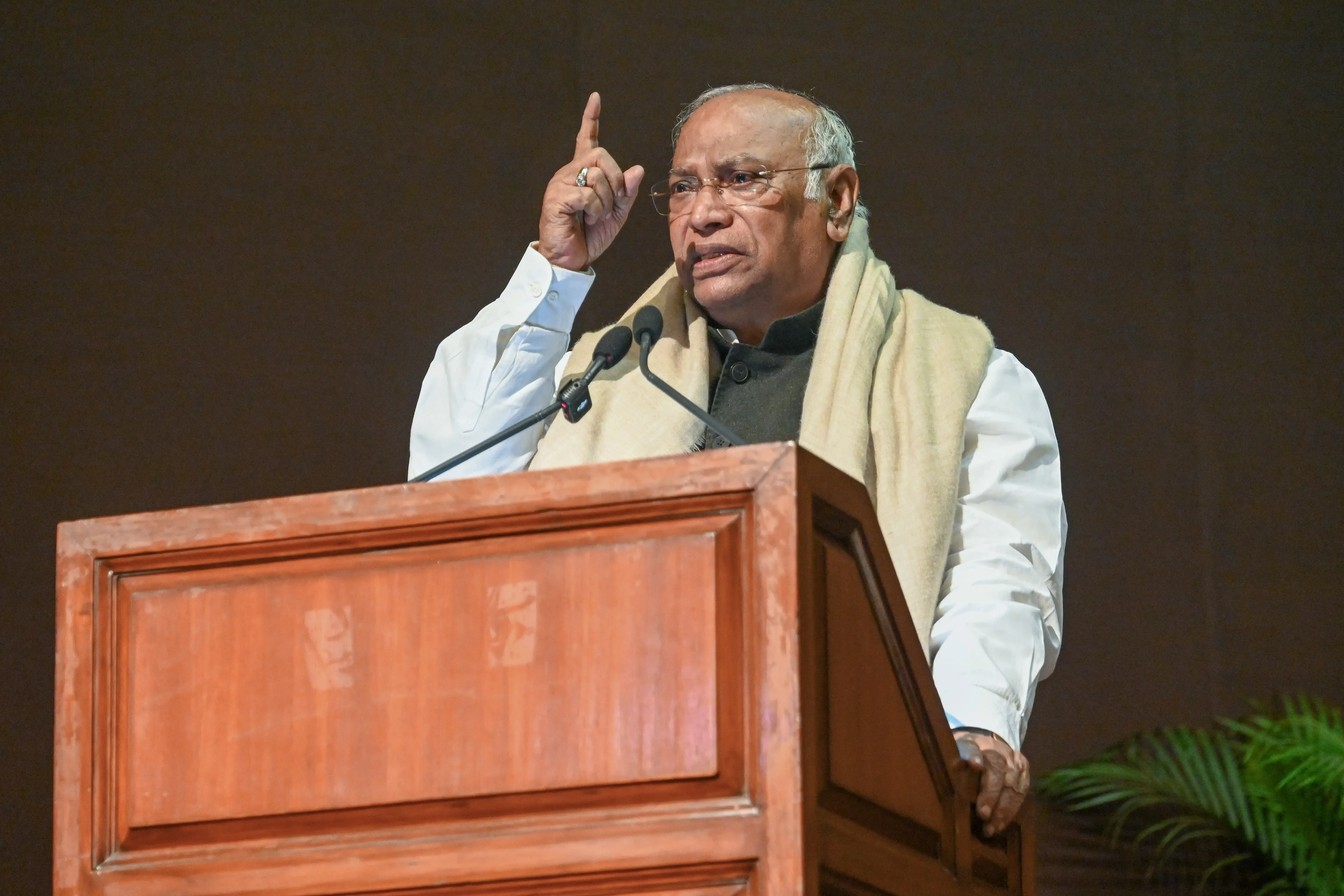 क्या गणतंत्र दिवस की पूर्व संध्या पर कांग्रेस अध्यक्ष खड़गे ने राष्ट्र के नाम संदेश दिया?