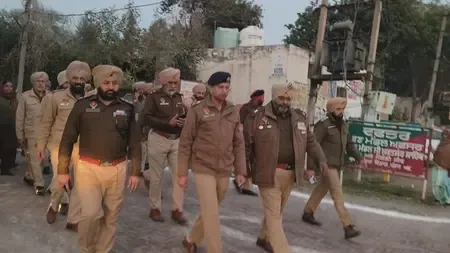 गणतंत्र दिवस: पंजाब पुलिस ने संवेदनशील इलाकों में फ्लैग मार्च किया