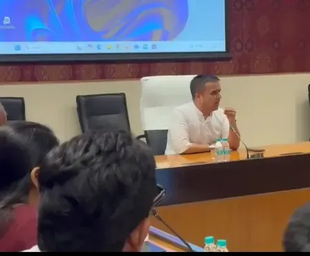 गांधीनगर: अमित शाह के निर्देश पर हर्ष संघवी ने बुलाई अधिकारियों की बैठक