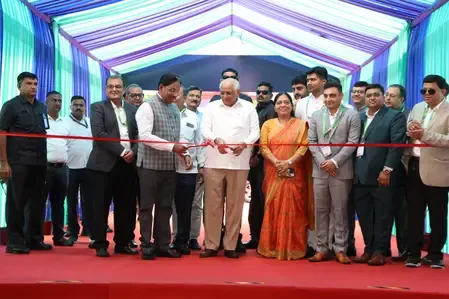 गांधीनगर में 'फार्मा एंड लैबटेक एक्सपो' का शुभारंभ, सीएम भूपेंद्र पटेल ने किया उद्घाटन 
