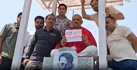 कानपुर: गणेश शंकर विद्यार्थी की प्रतिमा गायब, सपा विधायक अमिताभ बाजपेयी ने खून से लिखी चिट्ठी