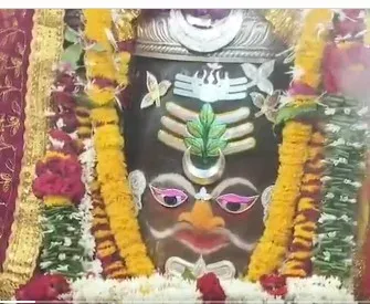 गंगा दशहरा पर महाकालेश्वर उज्जैन में दिव्य भस्म आरती, राजा स्वरूप में सजे बाबा महाकाल