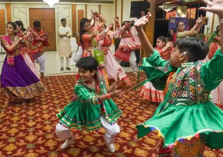 गरबा और डांडिया: शरीर और दिमाग के लिए हल्की और असरदार वर्कआउट