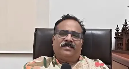 विहिप प्रवक्ता श्रीराज नायर की माँग: गरबा पंडालों में केवल हिंदुओं को मिले प्रवेश, तिलक-कलावा अनिवार्य हो