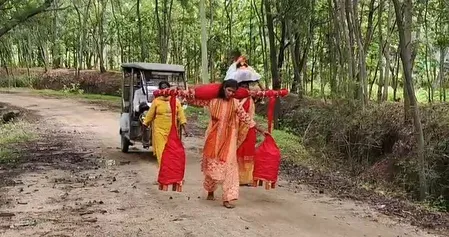 गो संरक्षण की अलख जगाने 21 लीटर गंगाजल लेकर बाबा धाम की पदयात्रा पर निकलीं कुसुम कुमारी