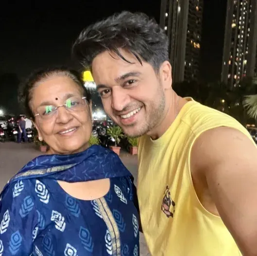 Gaurav Khanna pens heartfelt birthday note for mother amid divorce reports