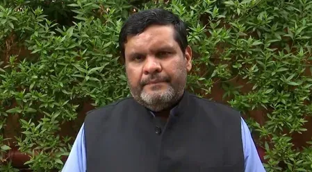 गौरव वल्लभ का विपक्ष पर चौतरफा हमला: संजय राउत को मनोचिकित्सक की सलाह, राहुल-खड़गे पर भी निशाना