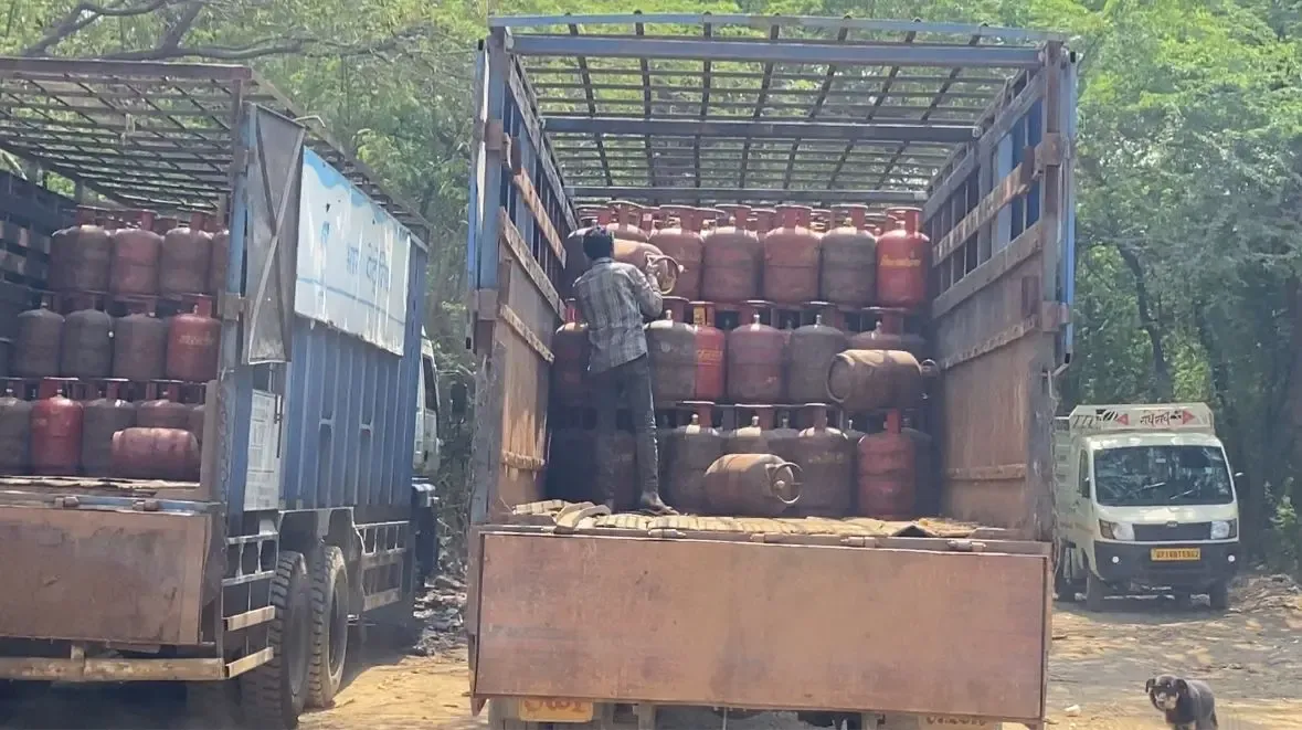 गौतमबुद्ध नगर में गैस संकट: प्रशासन की सक्रियता, लेकिन उपभोक्ताओं की चिंता बढ़ी