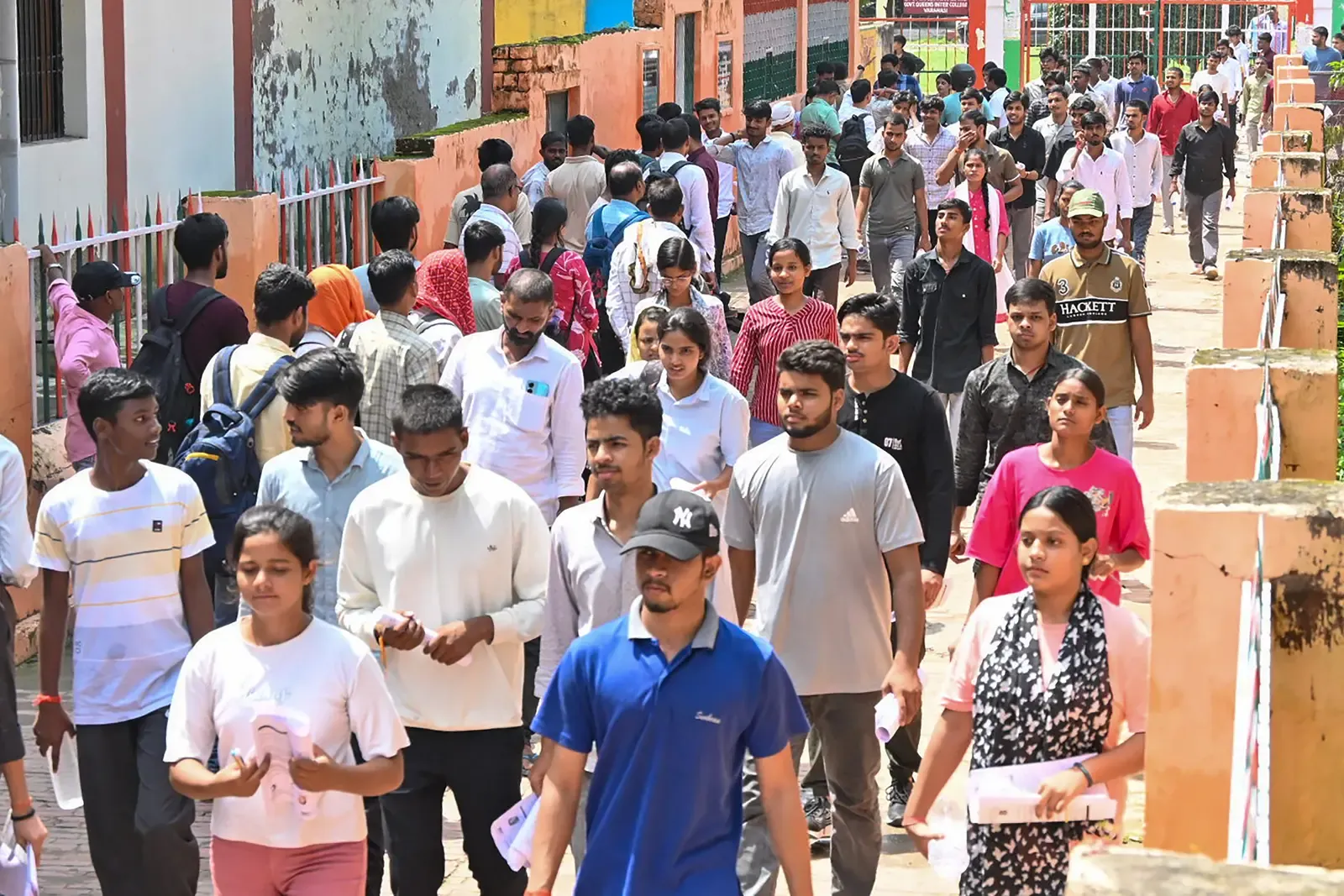 पीईटी 2026: गौतमबुद्धनगर में 32 केंद्रों पर 25 अक्टूबर से परीक्षा, जिला प्रशासन अलर्ट मोड में