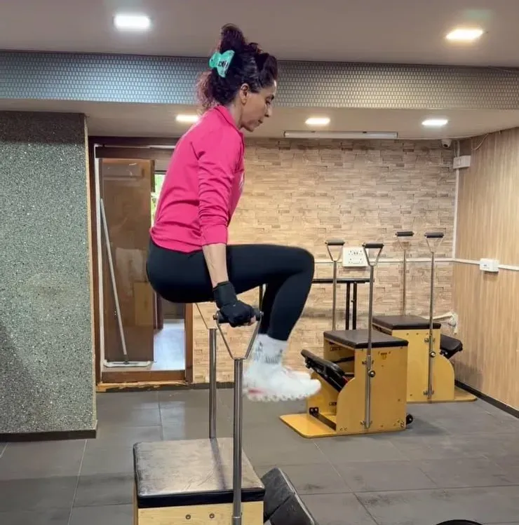 Gautami Kapoor tests balance and core strength in pilates workout