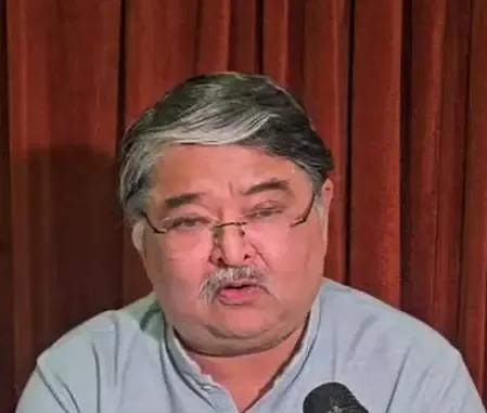 Is Ranjit Savarkar Right to Warn Rahul Gandhi About 'Nepal Mentality'?