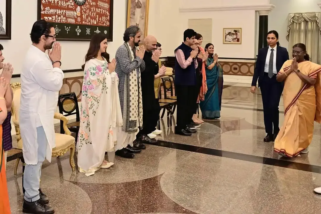 Did Genelia Meet President Droupadi Murmu at the 'Sitaare Zameen Par' Screening?