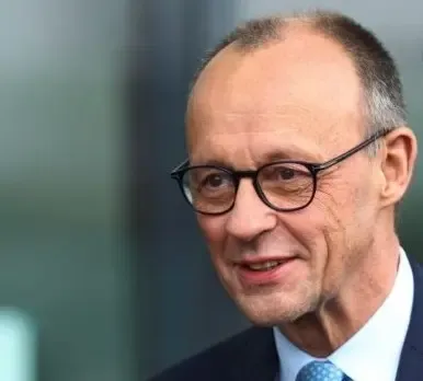 जर्मन चांसलर की चीन यात्रा: निरंतर सहयोग का प्रतीक और आर्थिक दृष्टिकोण का प्रतिनिधित्व