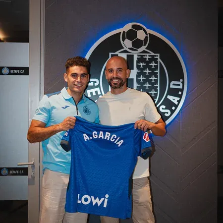 Getafe sign Andrés García on loan from Aston Villa for 2026/27 La Liga season