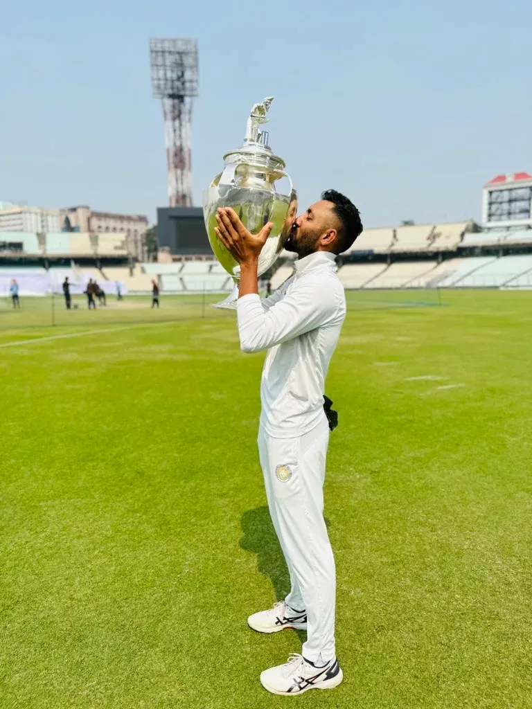 घरेलू क्रिकेट में वर्षों की मेहनत, फिर भी टेस्ट टीम से दूर ये 5 भारतीय खिलाड़ी
