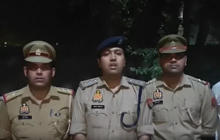 गाजियाबाद मुठभेड़: चेन स्नैचर इरशाद के पैर में गोली, दो आईफोन व अवैध तमंचा बरामद