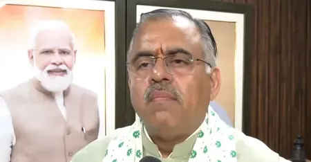 घुसपैठिए, फर्जी और मृत वोट लोकतंत्र के लिए हलाहल : तरुण चुघ 