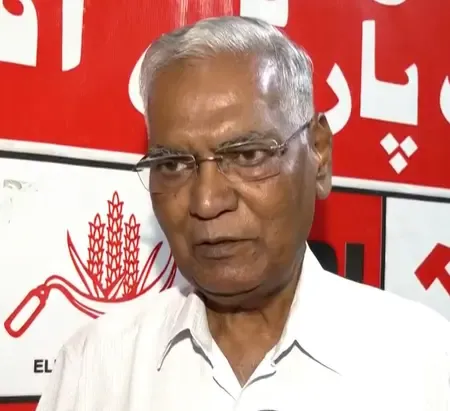 घुसपैठियों के वोटर कार्ड बनाए जाने पर डी. राजा का तंज, कहा- इसका जवाब गृह मंत्री को देना चाहिए 