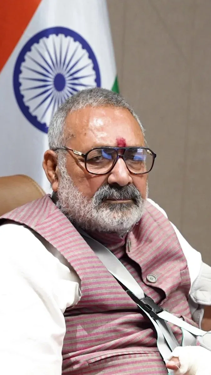 Giriraj Singh Chairs Textiles Ministry Scheme Review