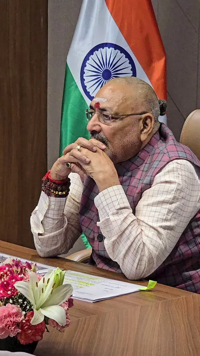 Giriraj Singh chairs textiles trade and export meeting