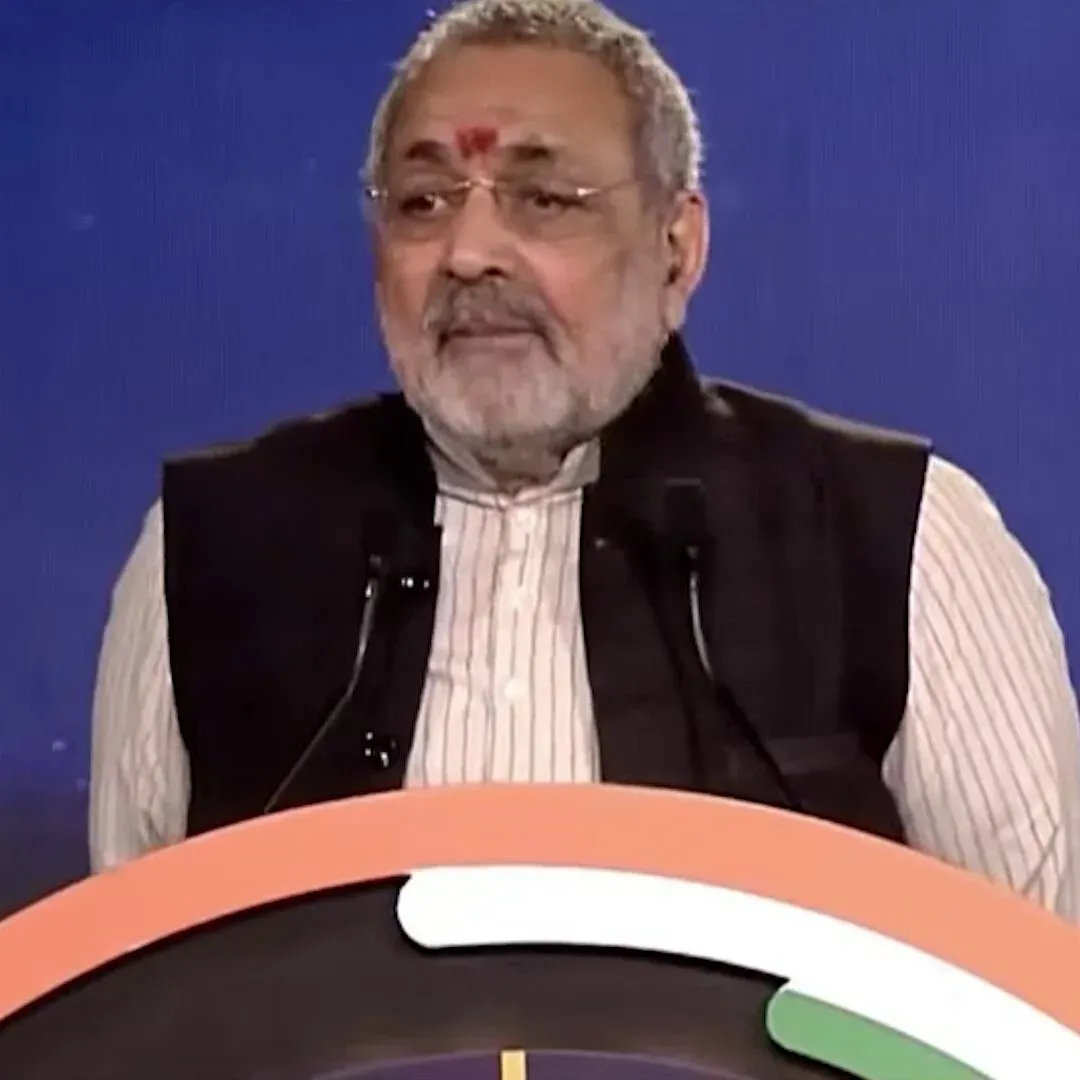 Giriraj Singh Hails Modi on FTAs, Hits Back at Opposition