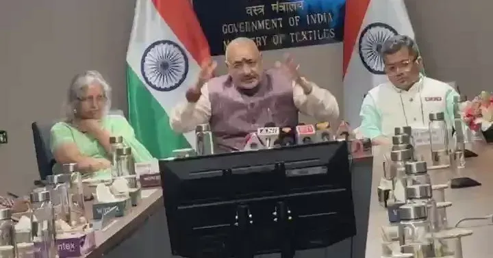 Giriraj Singh highlights 12 years of Textiles Ministry under Modi