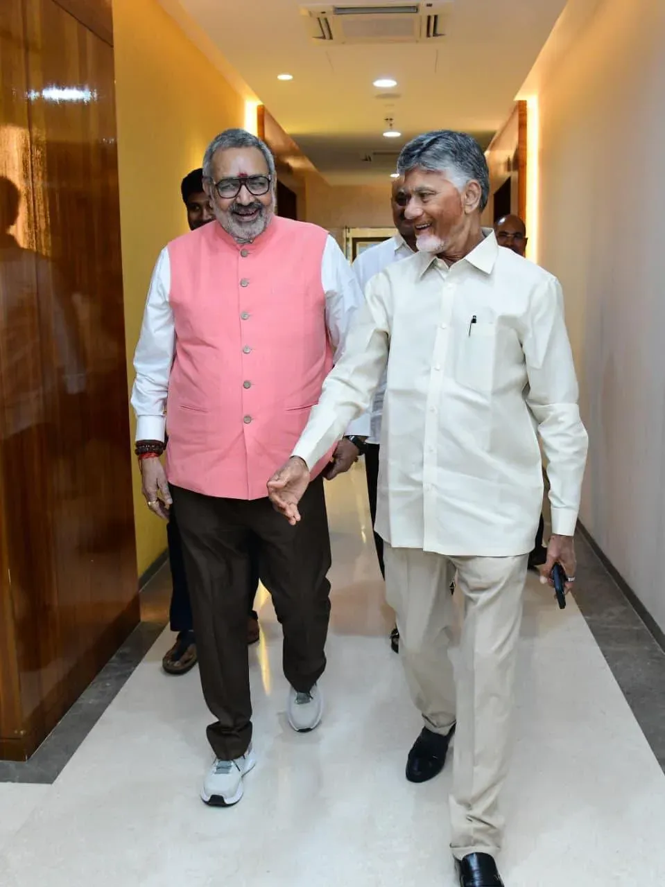 Giriraj Singh Meets Andhra CM Naidu on Textiles Growth