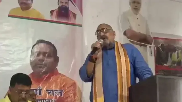 Giriraj Singh Slams Congress on Poverty, Cites 4 Cr PMAY Homes