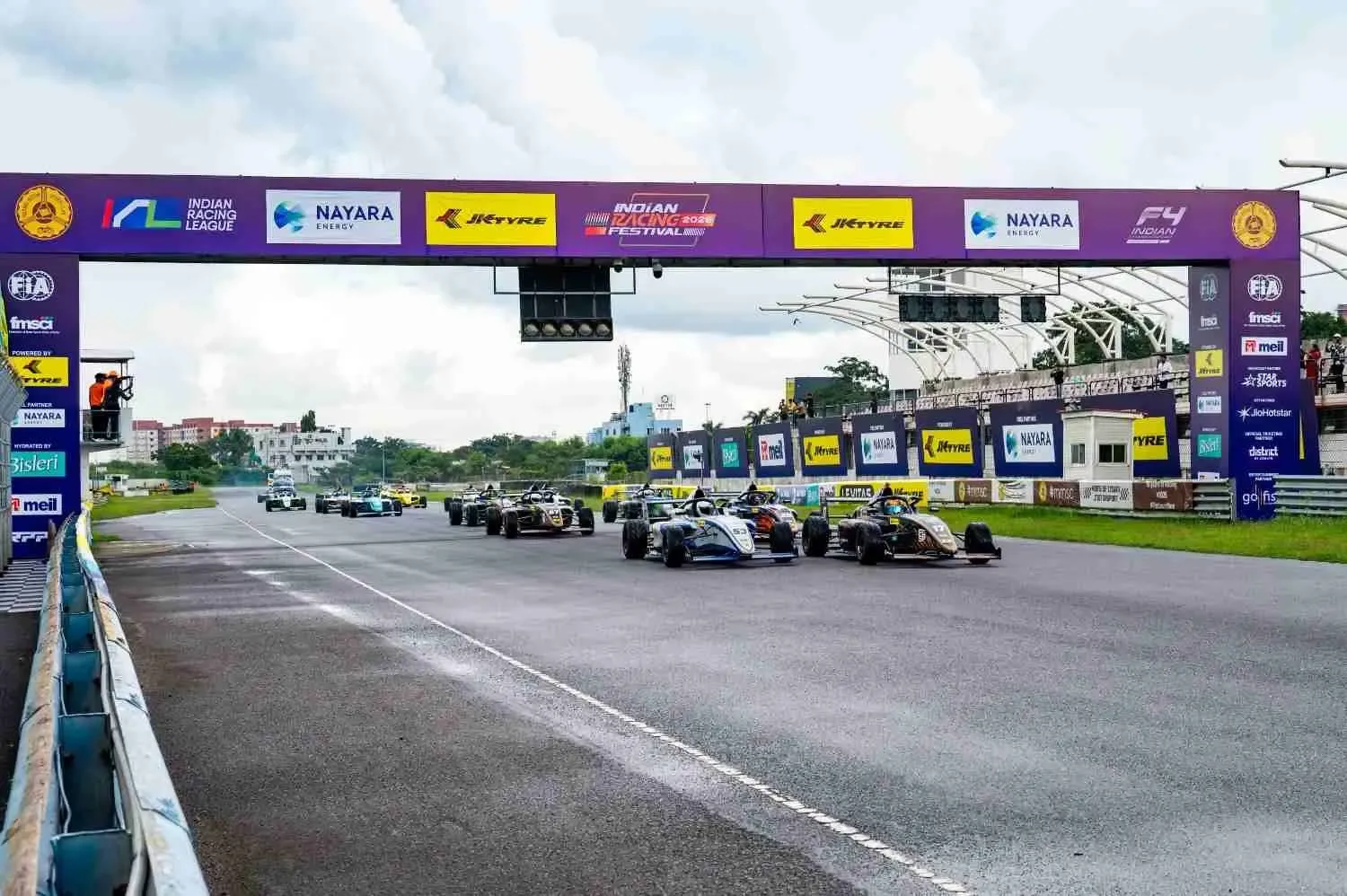 Sambudla takes F4 Indian Championship lead with double win at Chennai