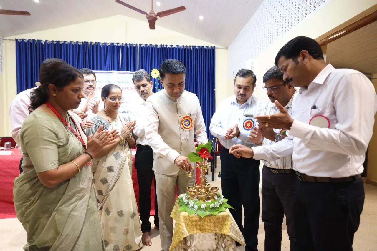 Goa CM Sawant Felicitates Meritorious Students at GHS Navelim