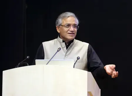 गोवा में मतदाता सूची का विशेष पुनरीक्षण शुरू : 1 जनवरी 2026 अर्हता तिथि, घर-घर जाकर होगी गणना