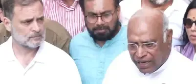 Kharge, Rahul Gandhi march to Jantar Mantar, dare FIRs in CEC protest