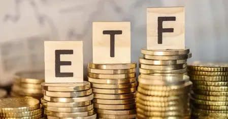Is Gold the Top Asset Performer in FY25 While Equities Excel Long-Term?