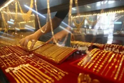 Why Are Gold and Silver Prices Dropping?