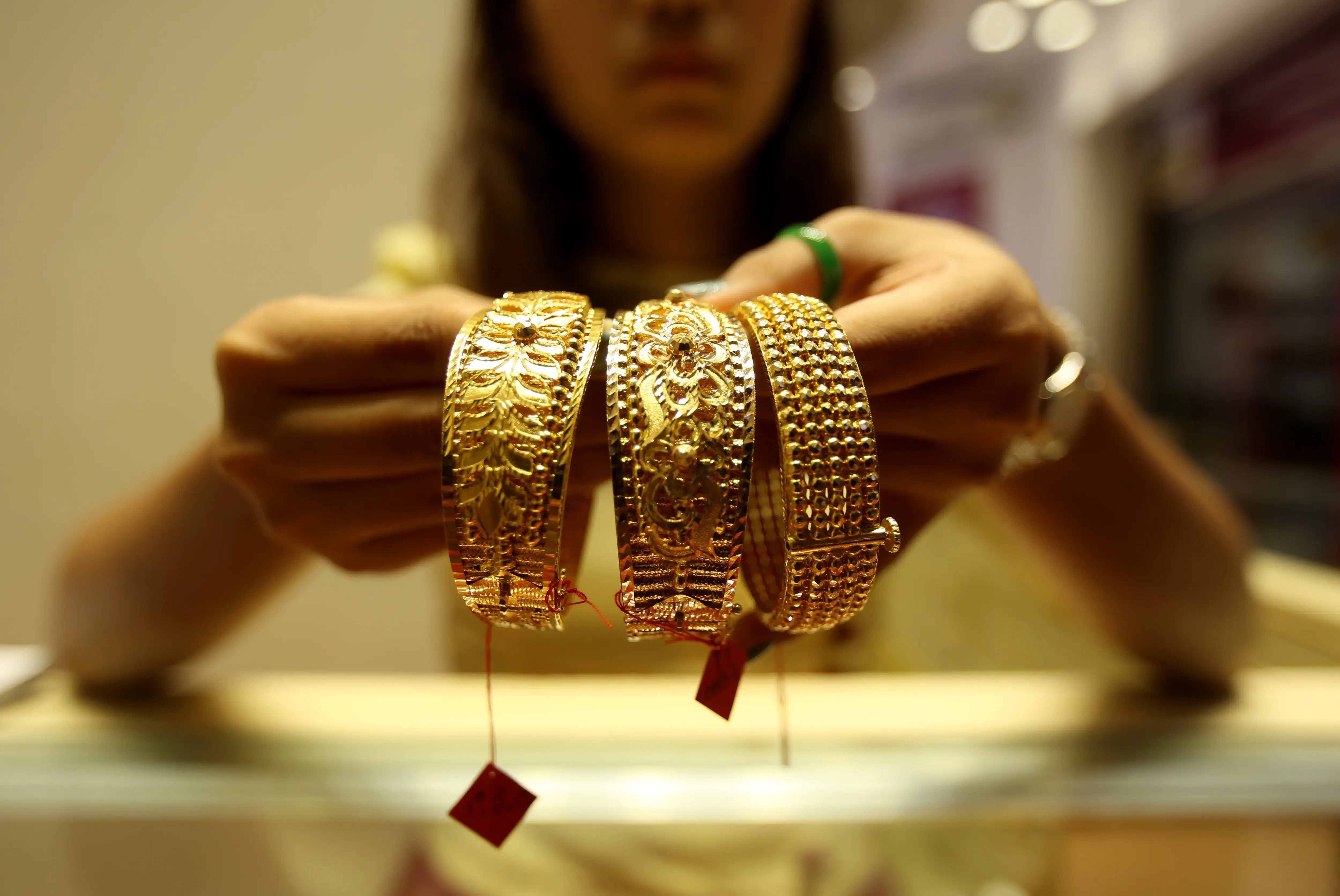 Why Are Gold Prices Dropping and Silver Plummeting?