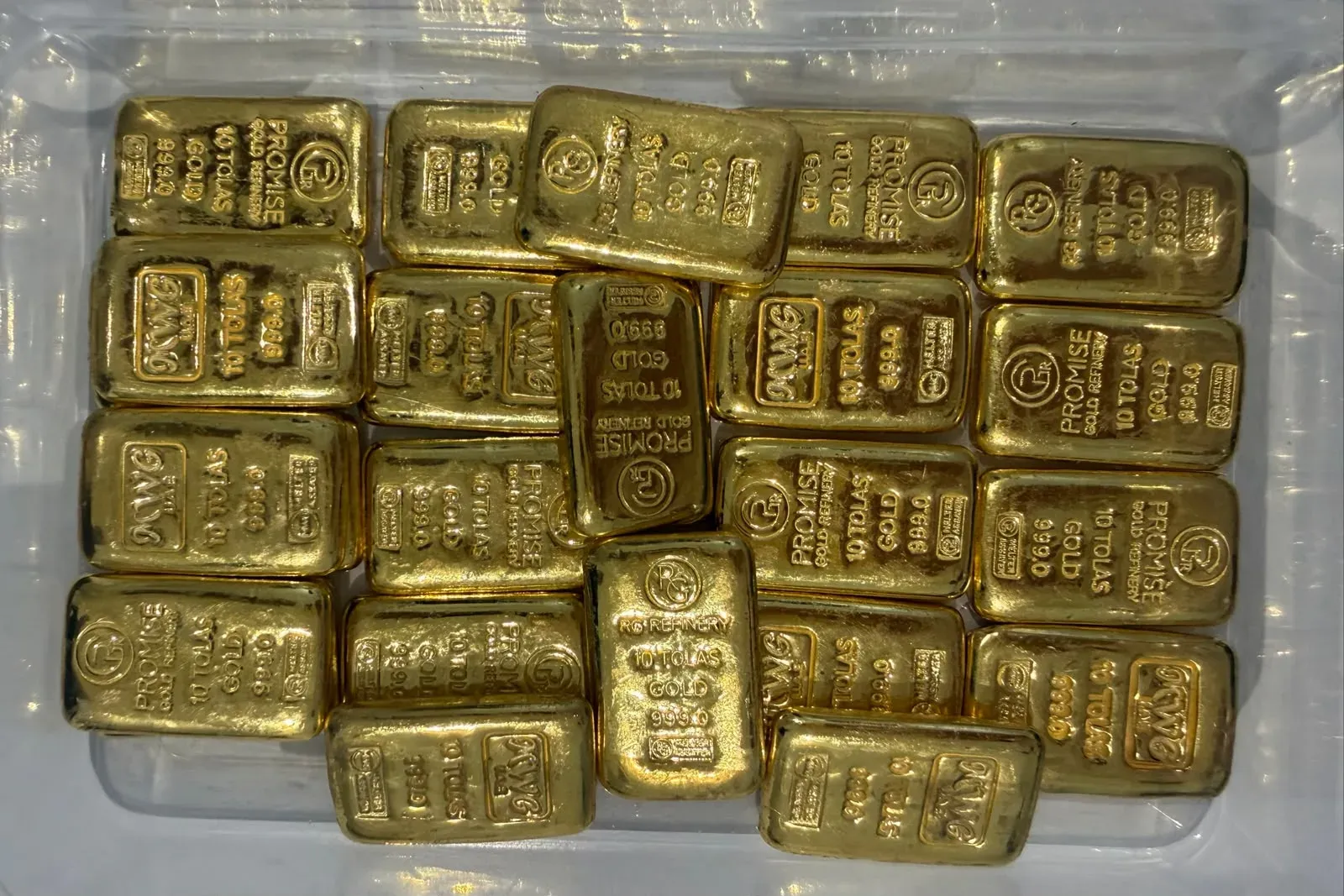 Gold worth ₹4.26 crore seized from IndiGo flight from Dubai at Ahmedabad Airport
