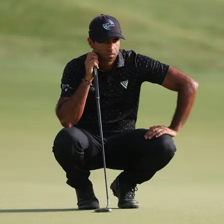 Aaron Rai Shines in Top 10 at Valspar Championship While Theegala Struggles