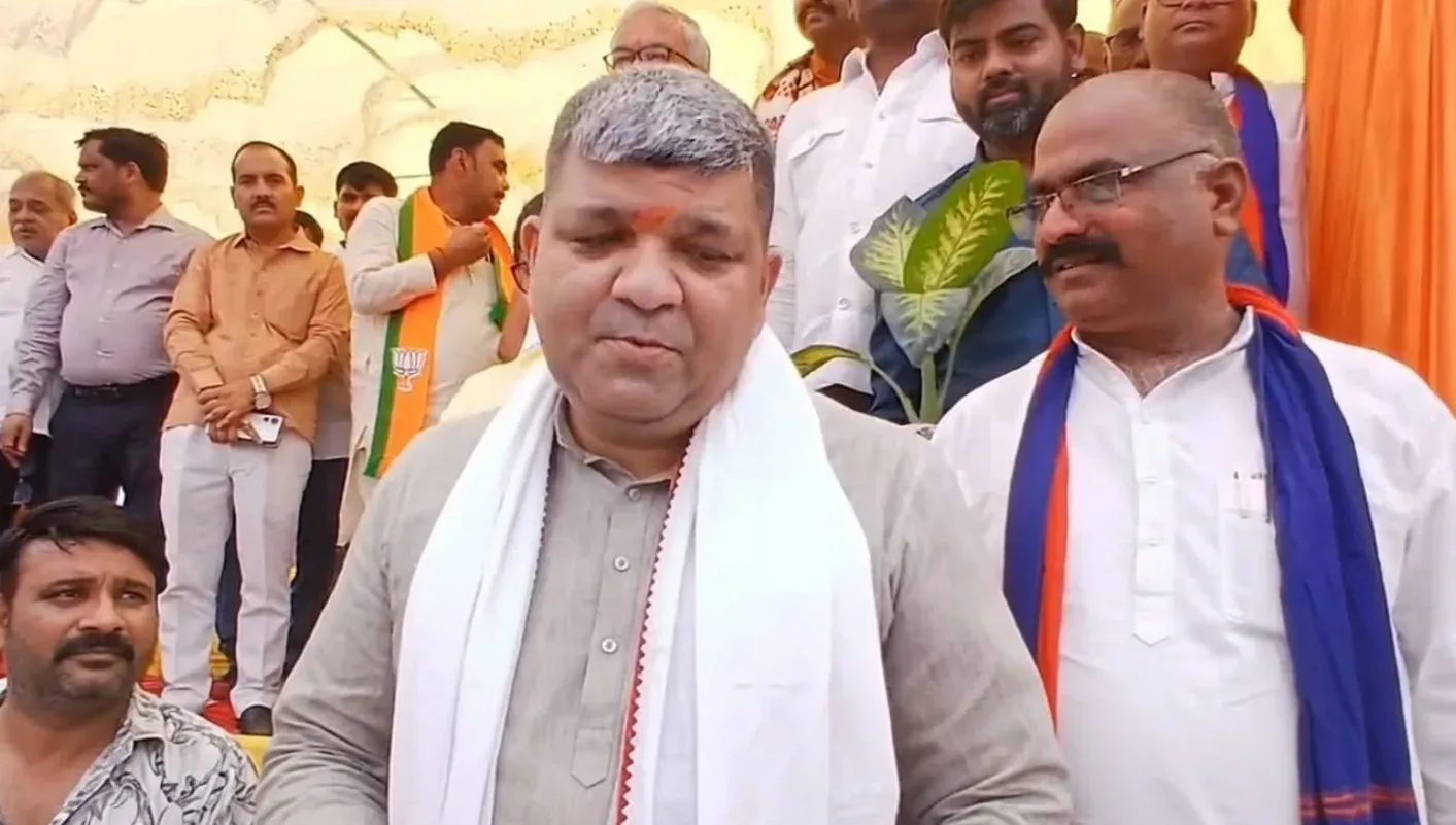 विश्व पर्यावरण दिवस पर गोंडा में मंत्री आशीष पटेल ने किया पौधारोपण, 'एक पेड़ मां के नाम' अभियान को दी धार