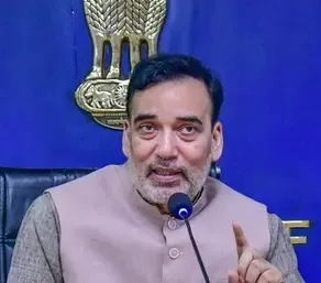 गोपाल राय का केंद्र पर तंज, 'देश का पैसा लेकर विदेश कैसे भाग जाते हैं लोग?'