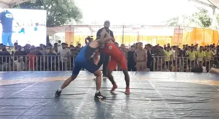 गोरखनाथ मंदिर में प्रदेश स्तरीय सीनियर प्राइजमनी कुश्ती प्रतियोगिता शुरू, खेल मंत्री ने किया उद्घाटन