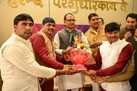 Is the Government Increasing Funds for Rozgar Sahayaks' Salaries?