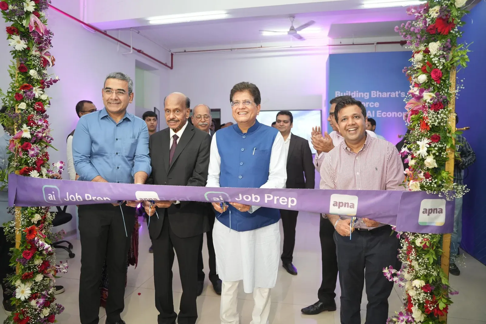 Goyal Inaugurates AI Interview Prep Station in Kandivali