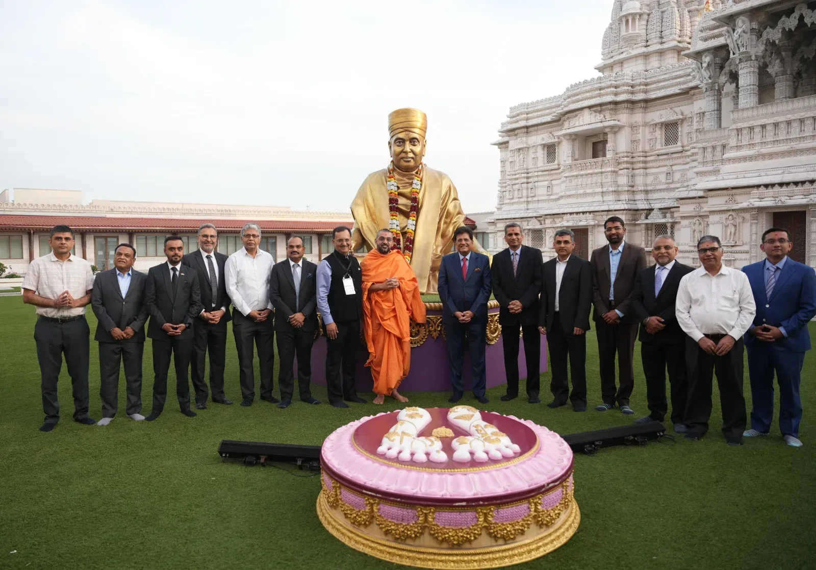 Goyal Visits BAPS Mandir in Toronto, Cites India-Canada Ties